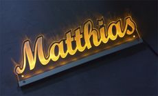 LED Namensschild Matthias graviert mit indirekter Beleuchtung