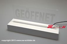 LED Tischaufsteller Geffnet graviert mit indirekter LED Beleuchtung