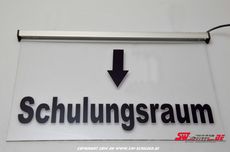 LED Beleuchtetes Wegweiser-Schild SCHULUNGSRAUM + Pfeil links + Folie / graviert