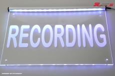 LED Gravur Leuchtschild Recording mit indirekter LED Beleuchtung