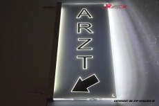 LED engraving illuminated sign Arzt / Doctor arrow foile on both side