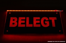 Hinweisschild BELEGT graviert mit indirekter LED Beleuchtung + Folie
