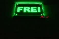 LED Hinweis Signal-Schild FREI / BELEGT graviert mit indirekter LED Beleuchtung