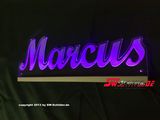 LED Namensschild Marcus graviert mit indirekter Beleuchtung