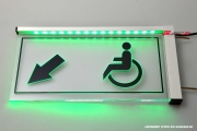 LED Beleuchtetes graviertes Schild WC Rollstuhlfahrer / Pfeil links beidseitig lesbar